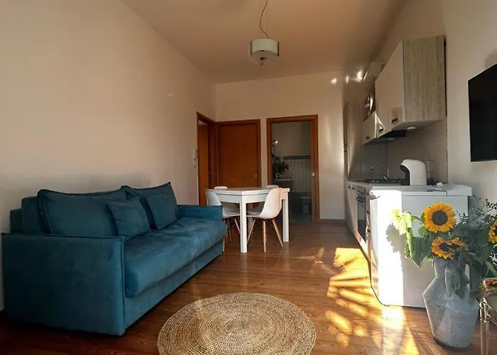 Girasole בית נופש ג'ובינאצו