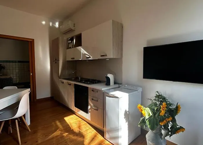 Girasole בית נופש ג'ובינאצו